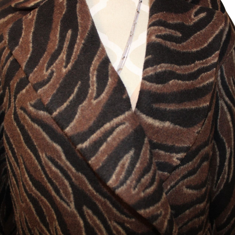 Zara Animal Print Double-Breasted Trench Coat! Oversized, Relaxed Fit, 3/4. - Picture 4 of 9
